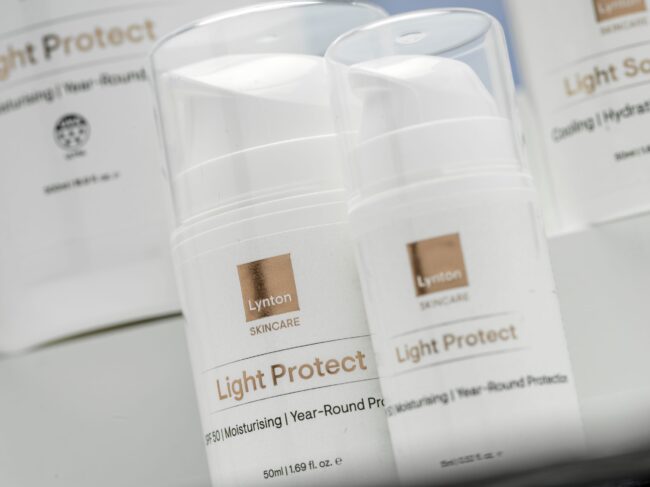 Light-Protect-50ml-15ml-scaled